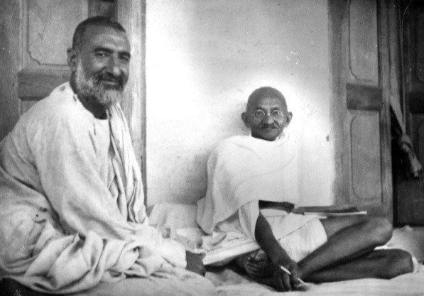 Bacha Khan and Ghandi