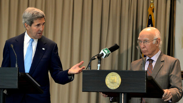 Sartaj Aziz John Kerry